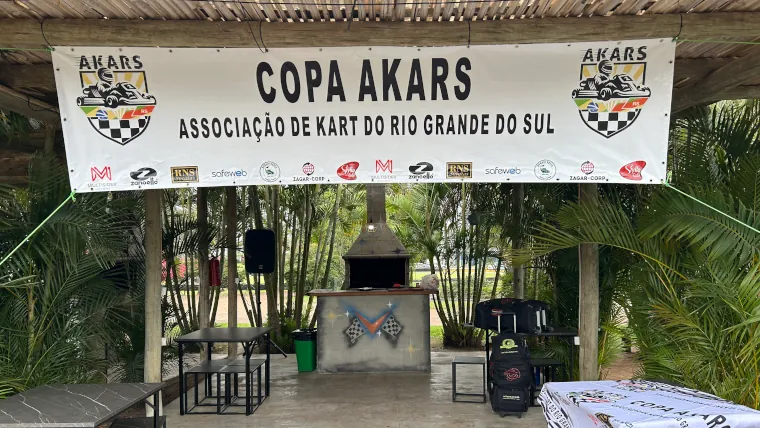 Área de convivência dos pilotos na 1ª Copa AKARS